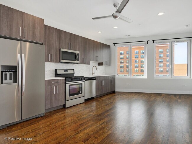 Foto del edificio - 4428 N Sheridan Rd