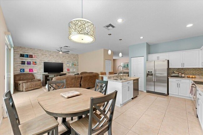 Foto del edificio - 7061 Chesapeake Cir