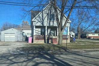 Building Photo - 311 Elm St