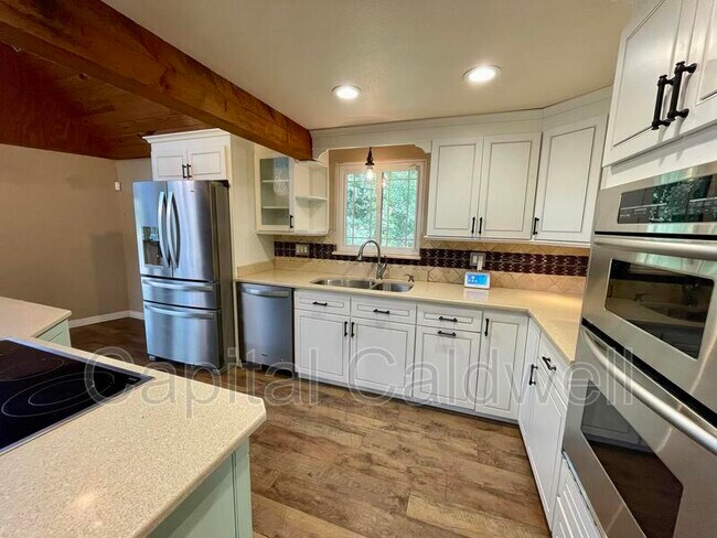 Building Photo - 4502 Coconut Cove Pl