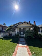 Building Photo - 844 E Main St