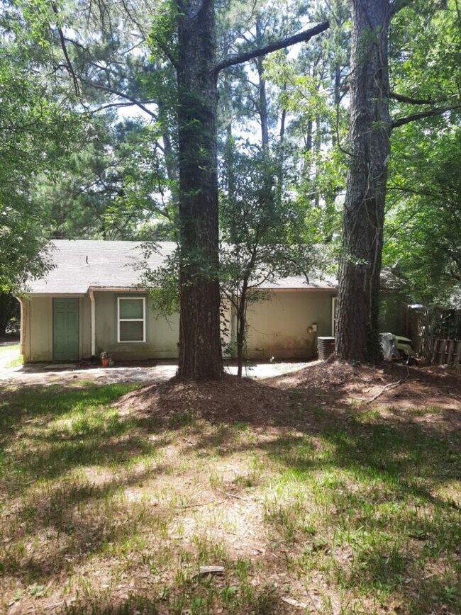 Building Photo - HUD ACCEPTED Nice home with Porch
