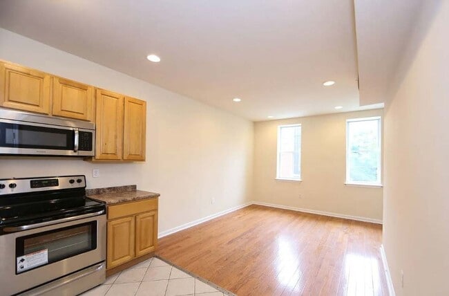 Building Photo - 1724 N Gratz St