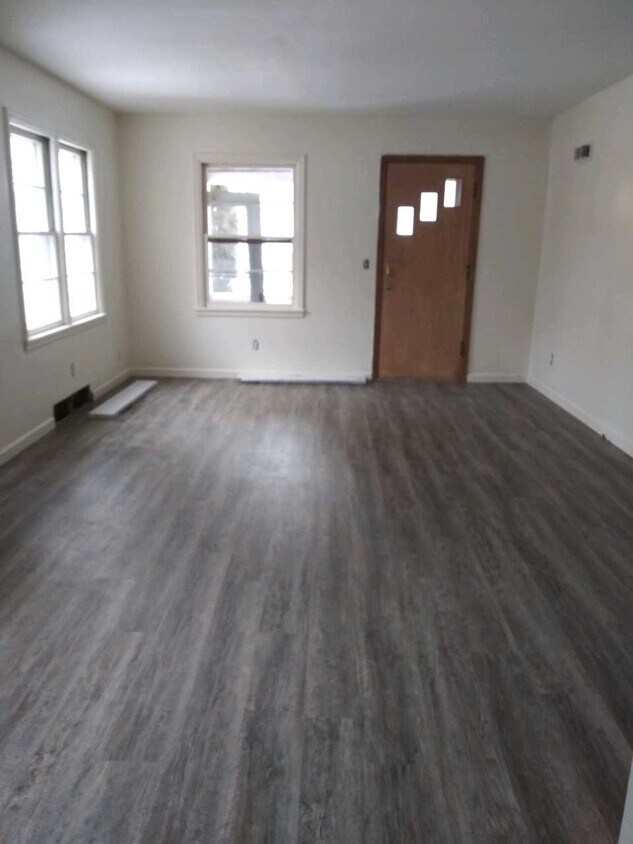 Living Room - 1201 3rd Ave NW