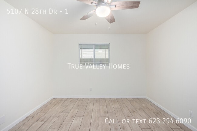 Building Photo - 5107 N 28th Dr