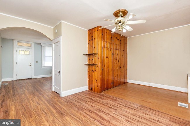 Foto del edificio - 1003 Iris Ave