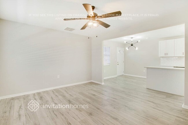 Building Photo - 4083 Ester Dr SW