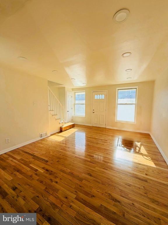 Foto del edificio - 607 E Carver St