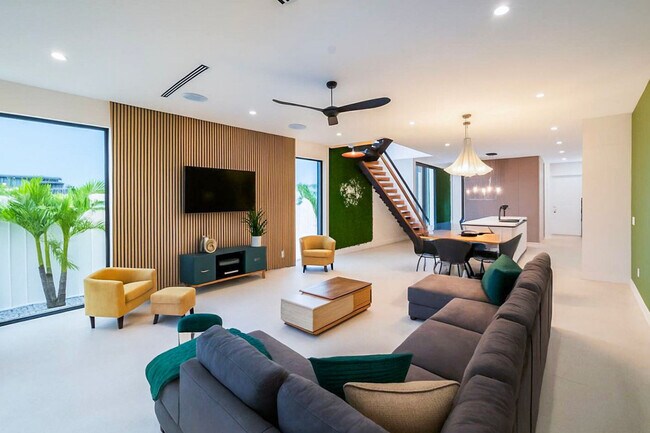 Building Photo - 1812 Miami Rd