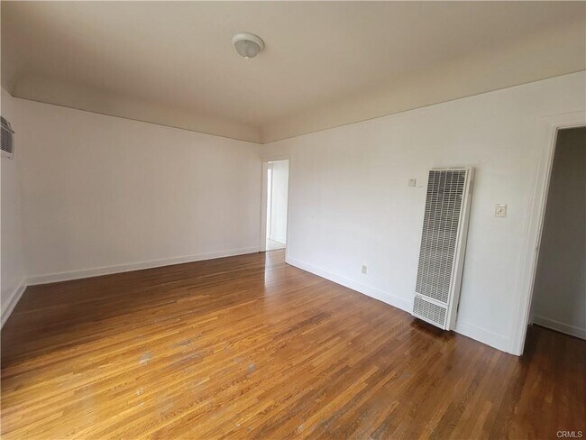 Foto del edificio - 2930 W 11th St