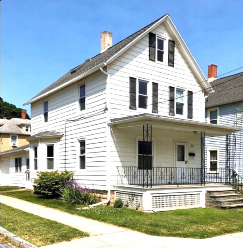 38 Jefferson Ave, Geneva, NY 14456 House for Rent in Geneva, NY