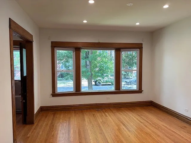 Building Photo - 4508 N Christiana Ave