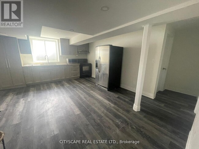 Building Photo - 1048 Zimmerman Crescent