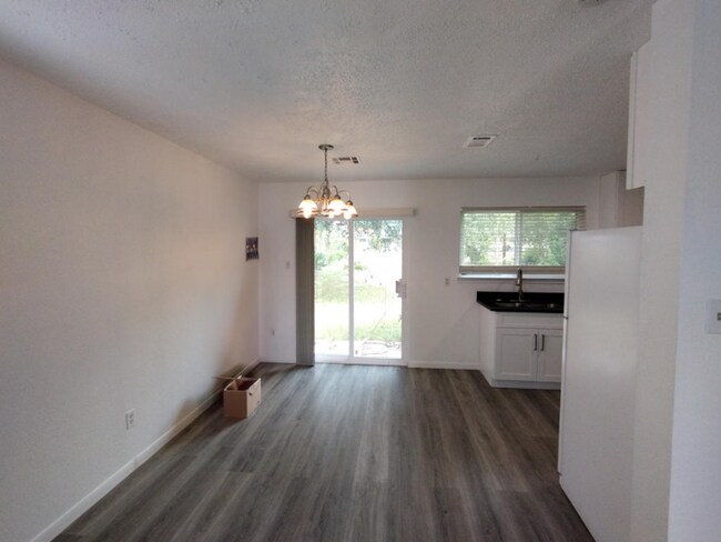 Foto del edificio - 2510 Skyline Dr