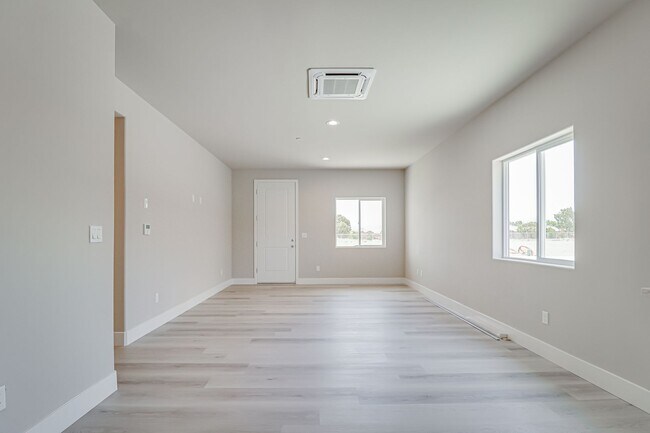 Foto del edificio - 5212 Hawkwatch Ln