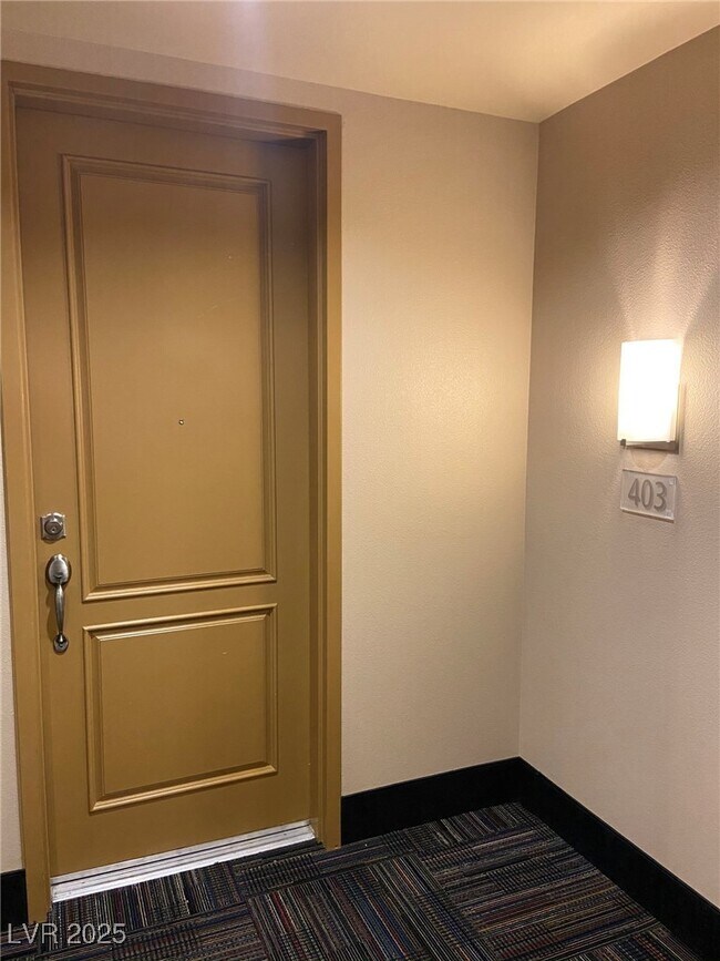 Foto del edificio - 67 E Agate Ave