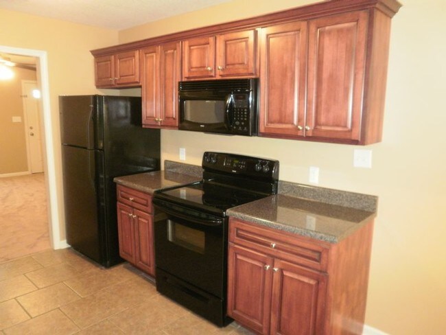 Building Photo - Luxury 2 Bedroom in a Great Location!!