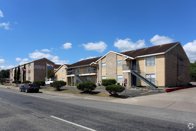 Building Photo - SouthFork Apartments