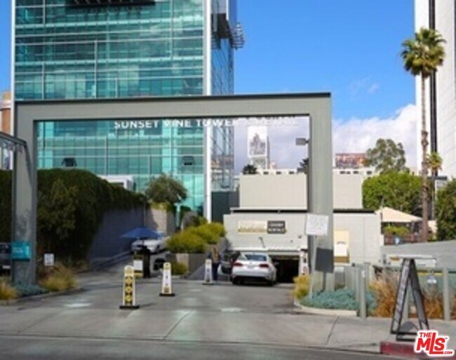 Foto del edificio - 1480 Vine St