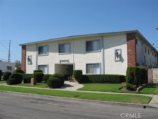 Foto principal - 15015 Gramercy Pl