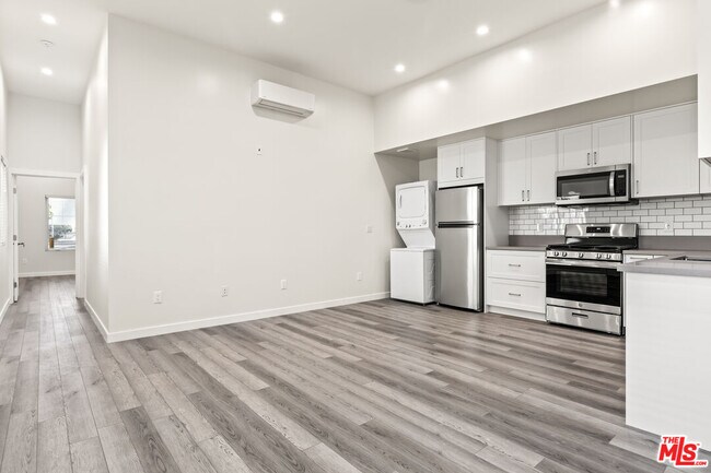 Foto del edificio - 2336 Scarff St