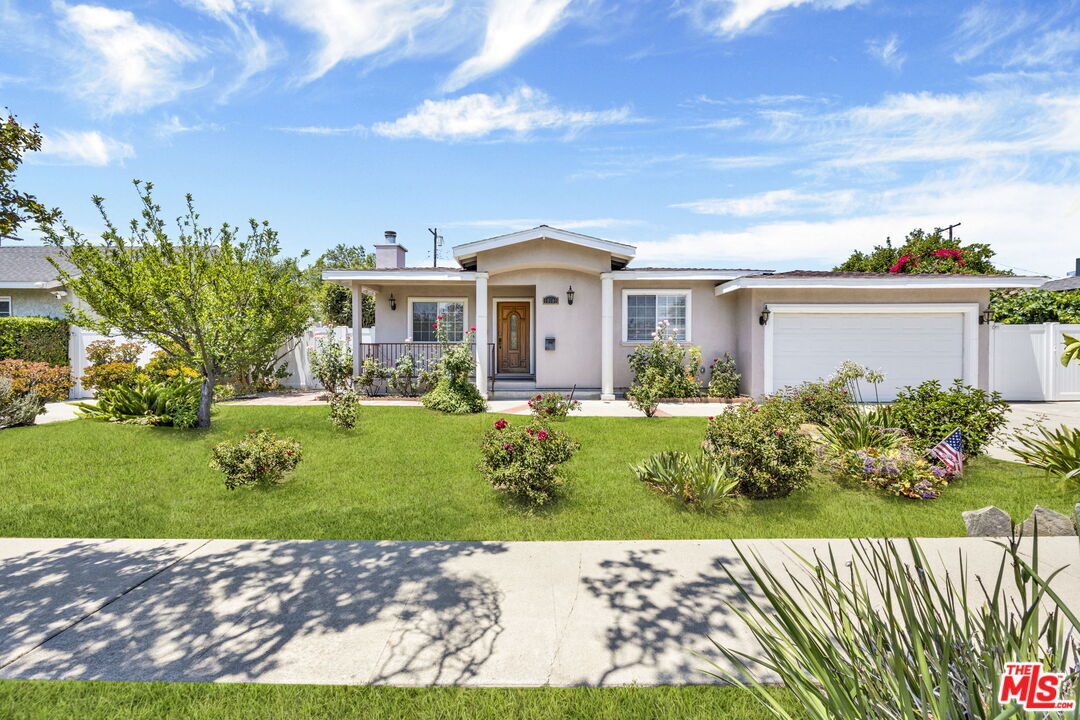 Foto principal - 10109 Gloria Ave