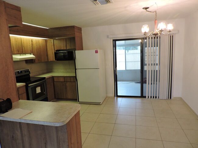 kitchen - 9285 Green Meadows Way