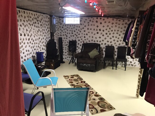 Foto del edificio - 25160 Dale St