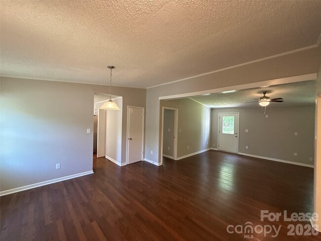 Foto del edificio - 8209 Terra Linda Ln