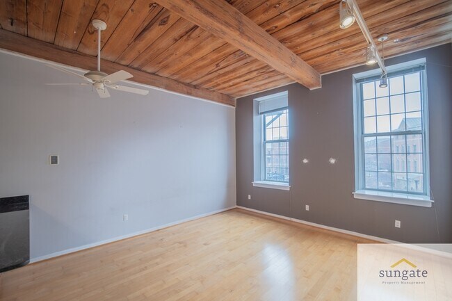 Building Photo - 2639 Boston St