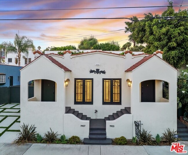 Building Photo - 7957 Fountain Ave