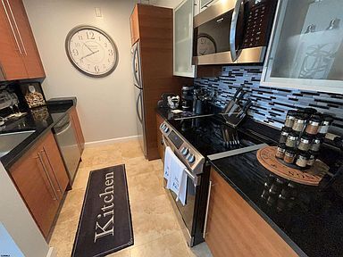 Building Photo - Stunning, Fully Renovated 2BR/2BA Condo at...