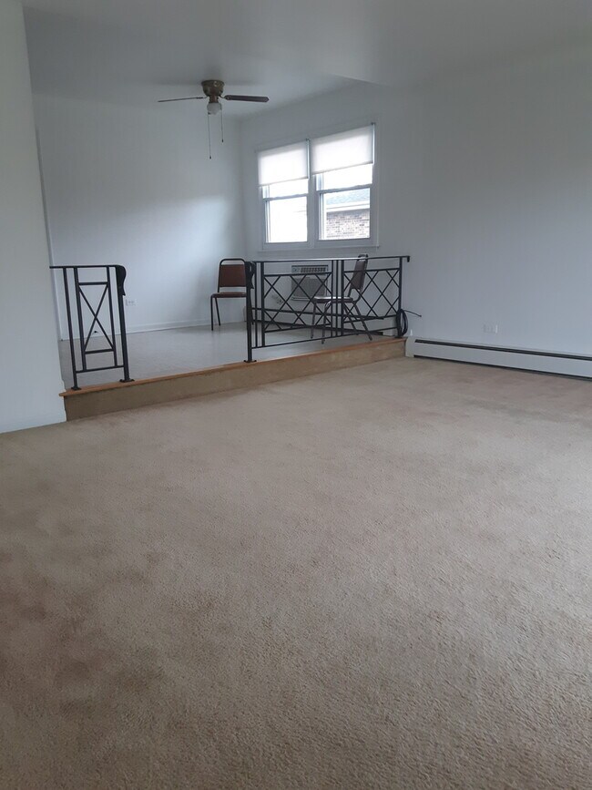 Building Photo - 8919 W 97th St