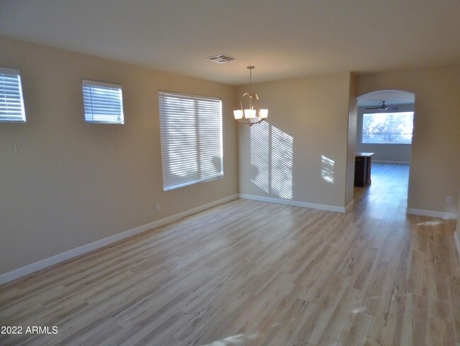 Foto del edificio - 17620 W East Wind Ave