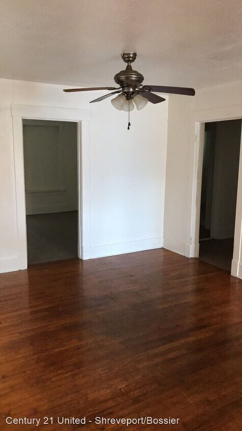 Foto del edificio - 3 br, 1 bath House - 6412 Fairfield