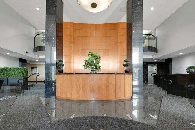 Foto del edificio - 1590 Anderson Ave