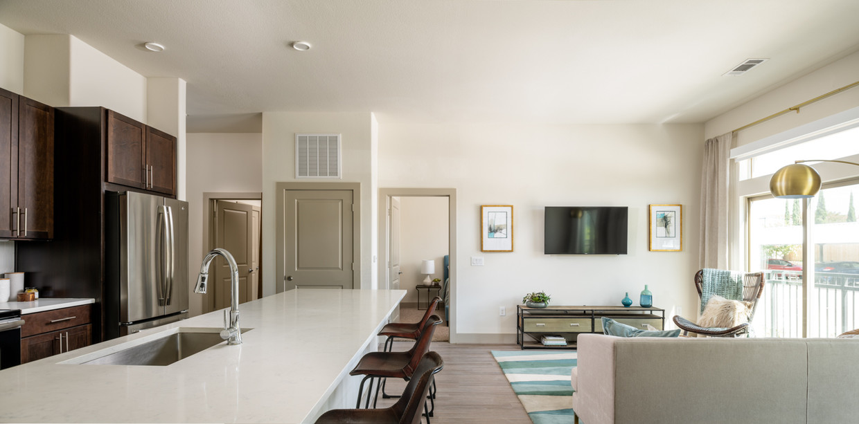 Foto principal - 5055 Addison Cir