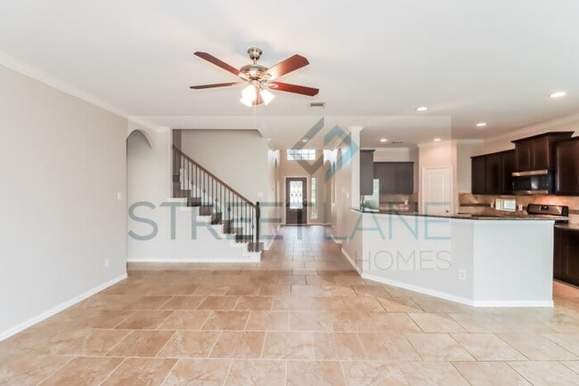 Building Photo - REDUCED!