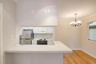 Building Photo - 355 Half Moon Ln