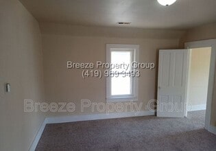 Building Photo - 135 Everett St