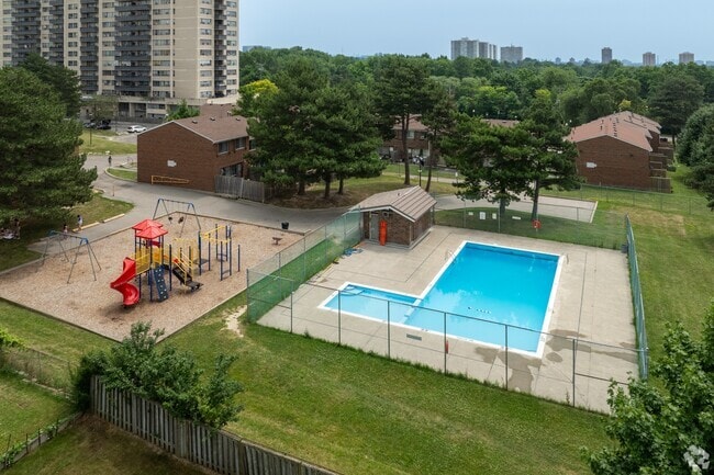 Building Photo - Oakview Heights