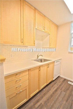 Building Photo - Spectacular 2 Bedroom Sugarhouse Condo