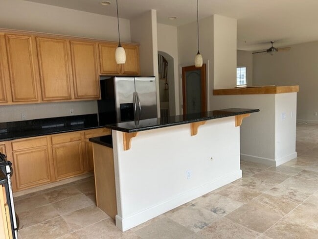 Building Photo - 6652 Aston Cir