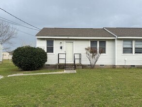 Building Photo - 333 Starling St