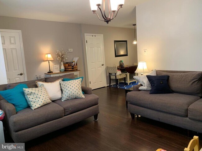 Building Photo - 5983 First Lndg Wy