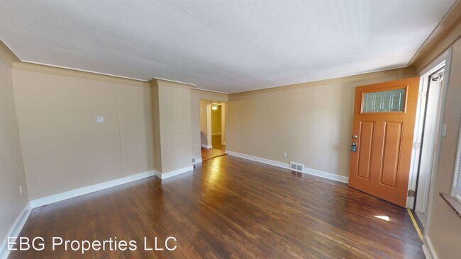 Building Photo - 3 br, 1.5 bath House - 931 Hilltop St