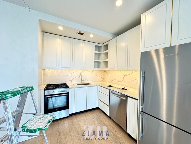 Foto del edificio - 635 4th Ave Ave