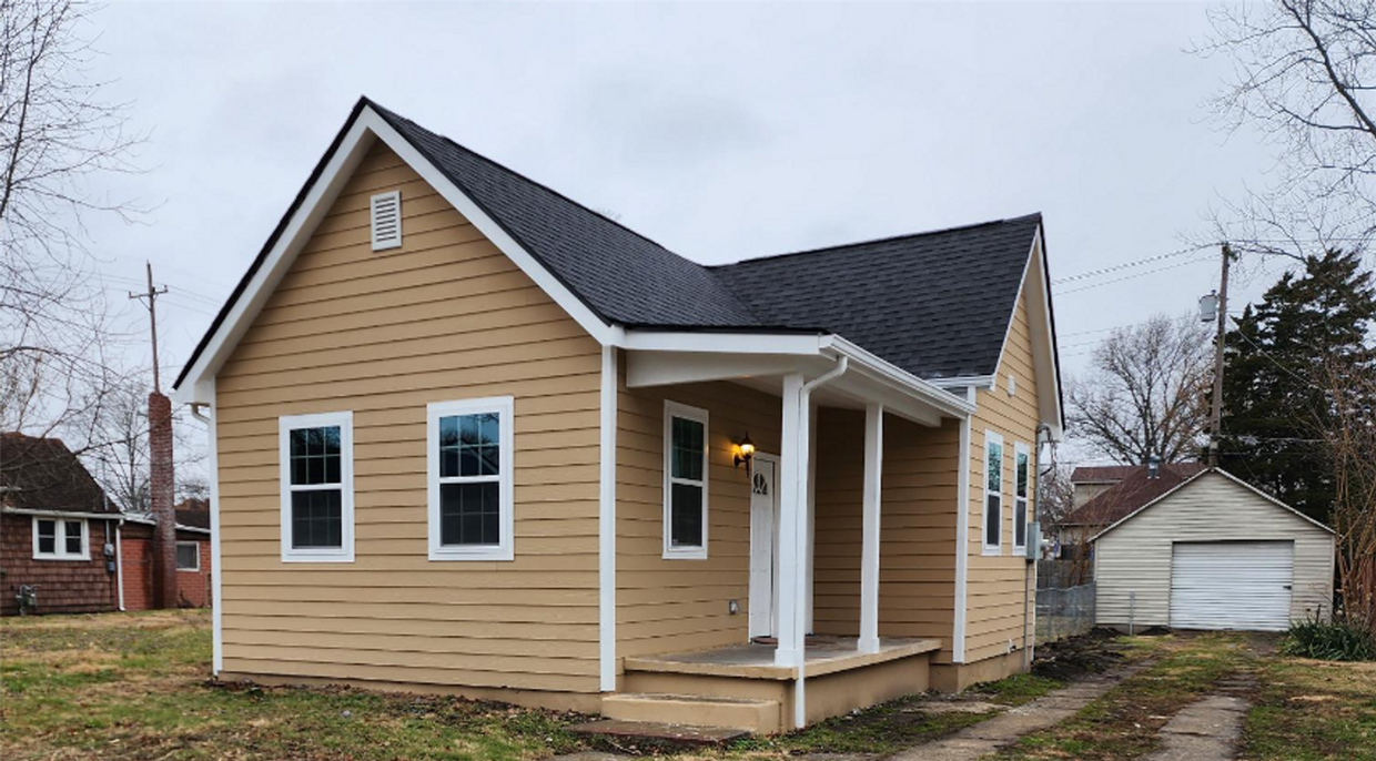 611 S 20th St, Terre Haute, IN 47803 House Rental in Terre Haute, IN