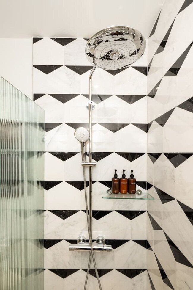 Building Photo - 1510 Race St