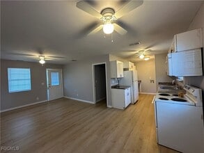 Building Photo - 4717 Douglas Ln